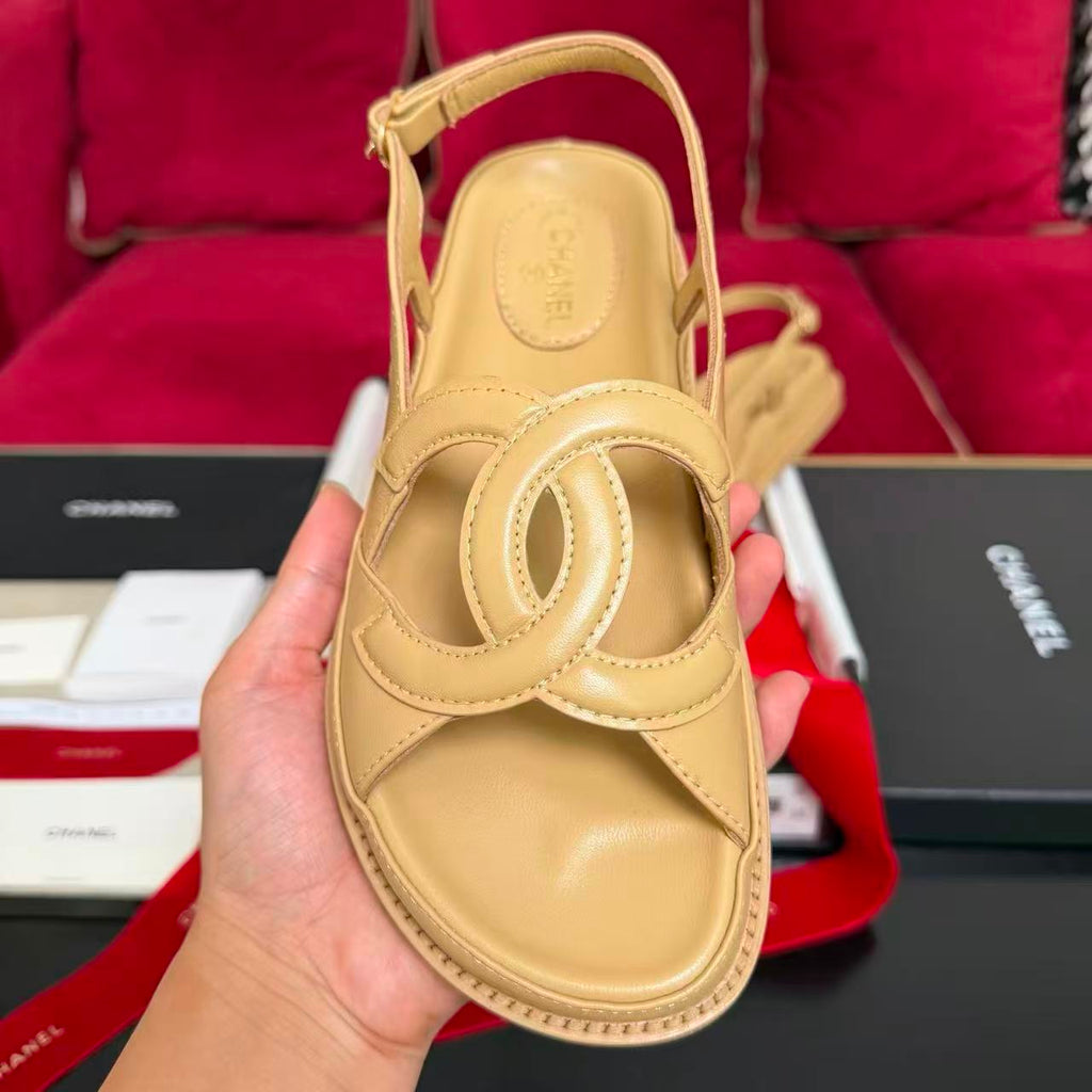26S DOUBLE CC SANDAL IN BEIGE CALFSKIN