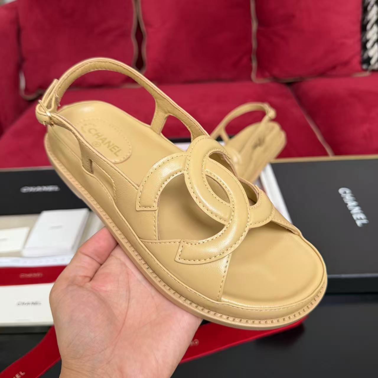 26S DOUBLE CC SANDAL IN BEIGE CALFSKIN