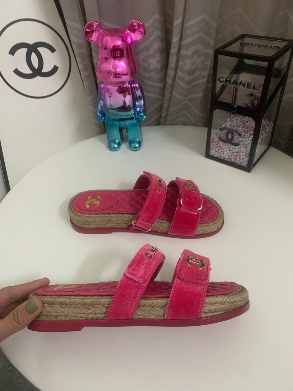26S SLIDE SANDALS IN PINK VELVET AND CALFSKIN WITH ROPE SOLE GOLD HARDWARE