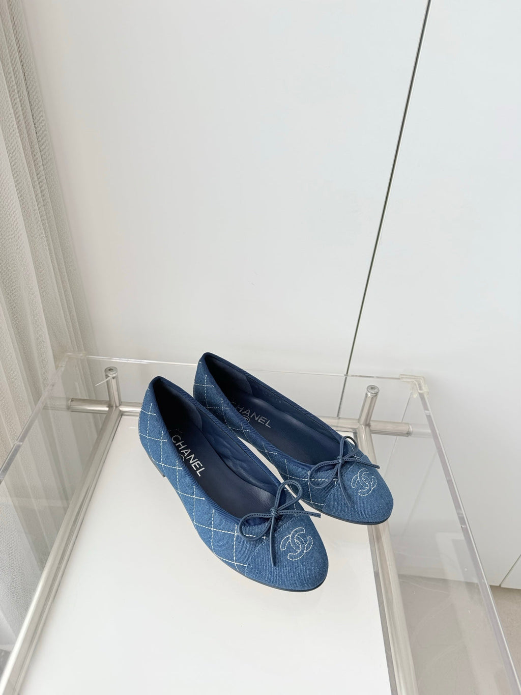 26S BALLET FLATS IN BLUE DENIM WITH BOW