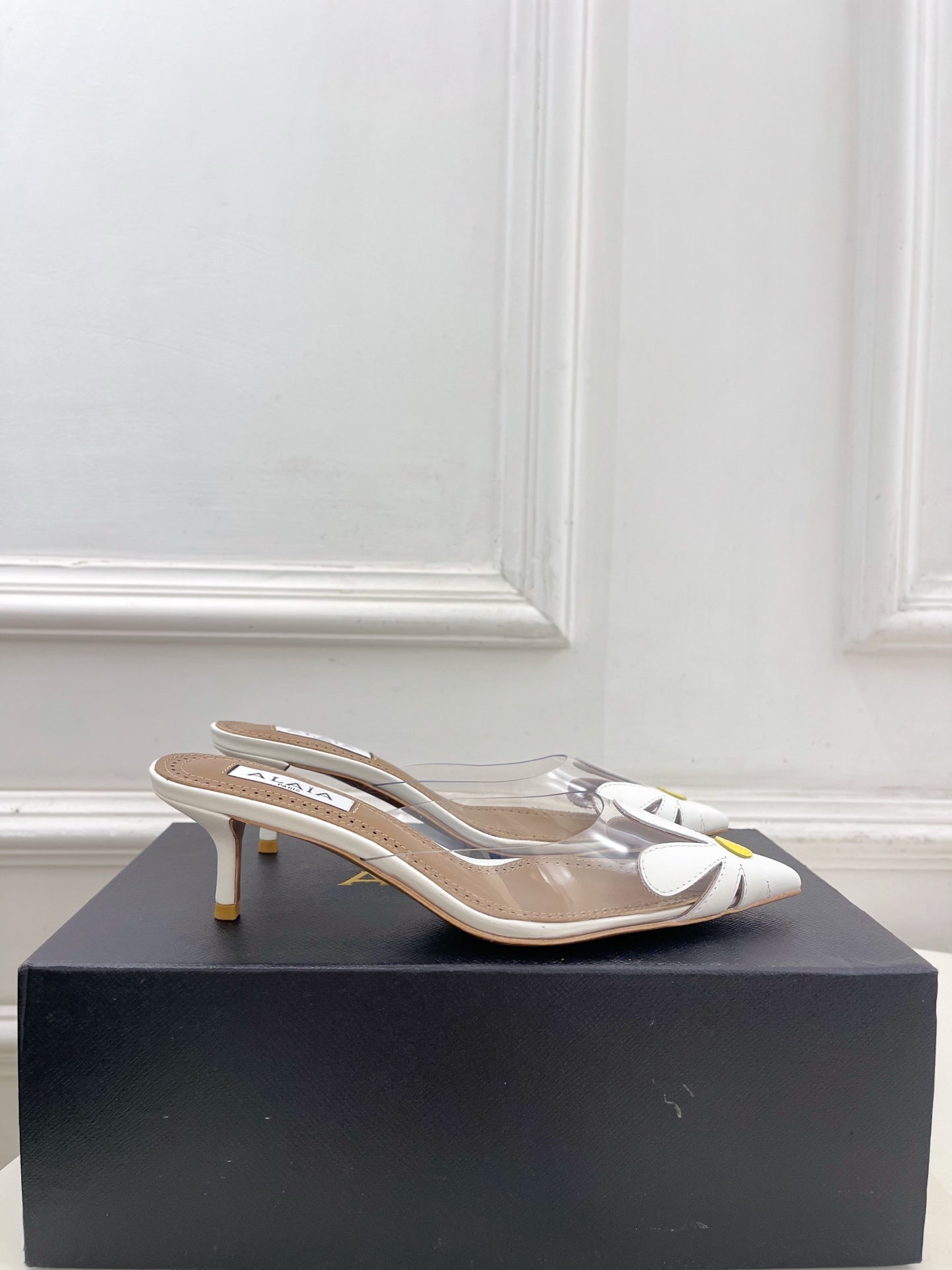 26S MULE HEELS 55 MM IN WHITE LAMBSKIN AND TRANSPARENT PVC